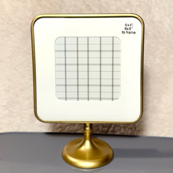 Brass Pedestal Picture Frame Antique Finish - Hearth & Hand with Magnolia NEW - Picture 4 of 5